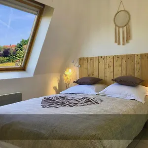 https://les-combles-d-agate.hotels-rhonealpes.com